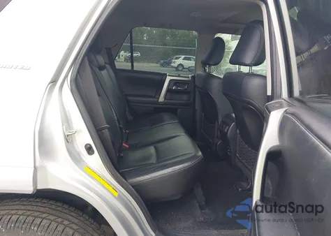 2015 Toyota 4Runner Limited z USA, uszkodzony, nr VIN JTEZU5JR3F5091150